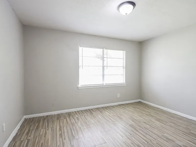 11235 Lemond Dr — Photo 9