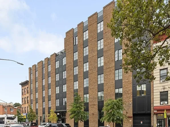 75 Ralph Avenue image 15 of 15