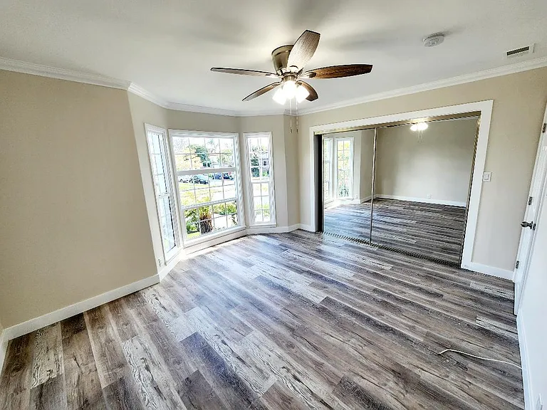 2945 Oakhurst Ave — Photo 10