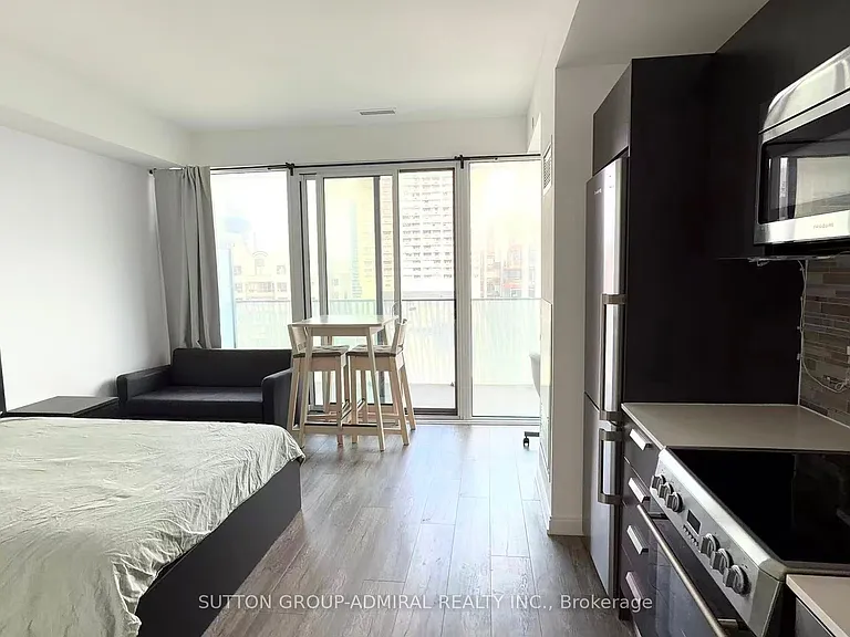 42 Charles St E #1908 — Photo 22