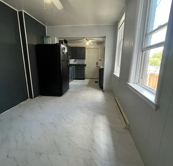 439 W Frederick St — Photo 7