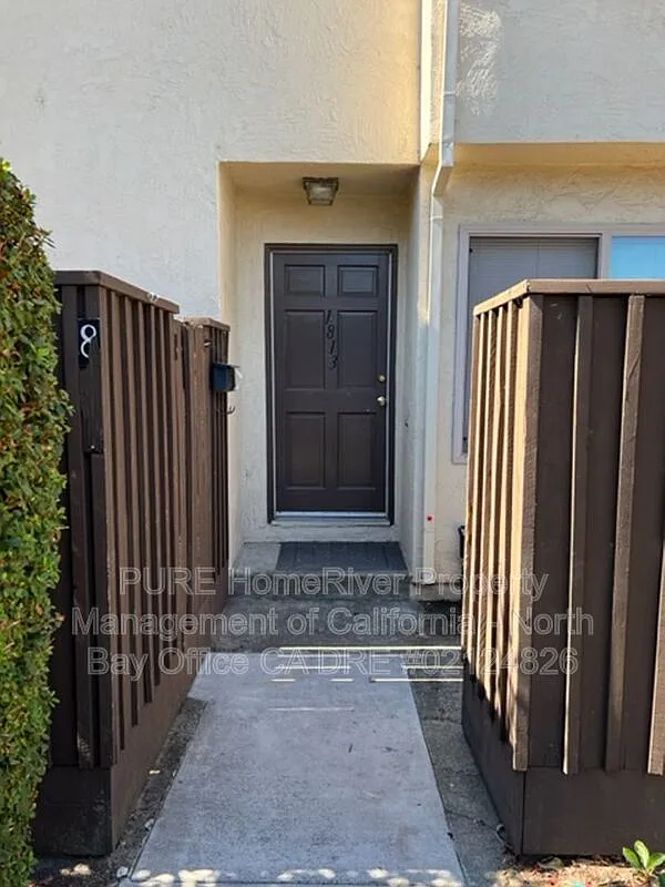 2 bed, 1.5 bath, 1034 sqft, $2,600 — Photo 1