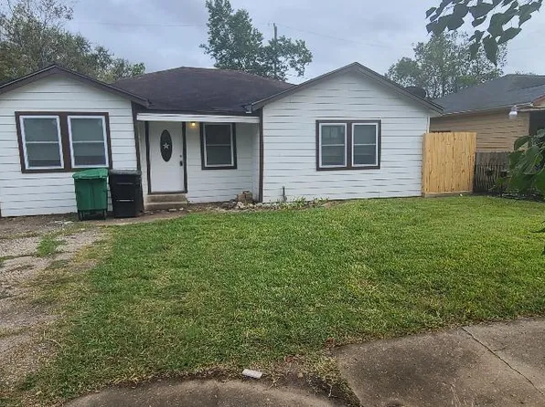 7305 Saint Augustine St, Houston, TX 77021