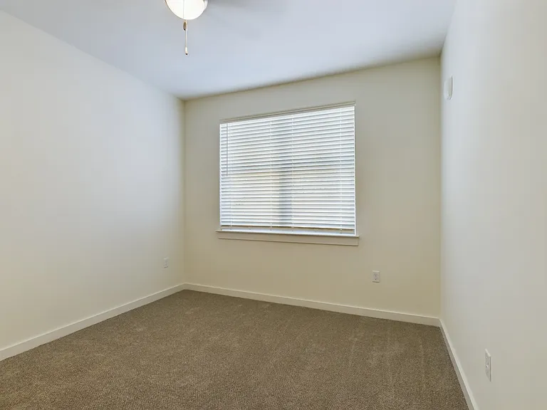 Sanctuary Bluff Apartments — Photo 75