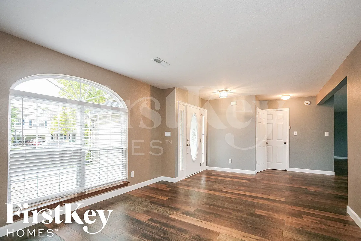 Building Photo - 275 Lazy Hollow Dr