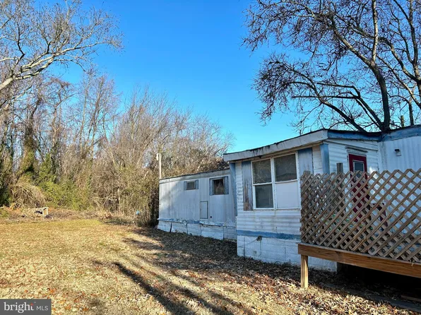 86 Headstart Ln, Dover, DE 19901