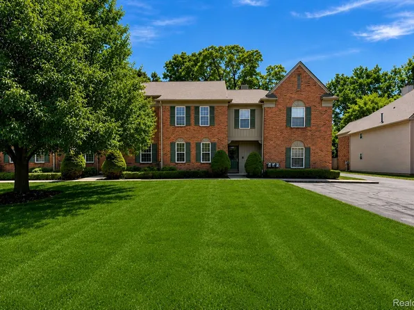 1655 Huntington Park APT F, Rochester Hills, MI 48309