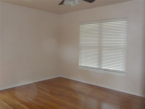 4th image of 610 En 21st St