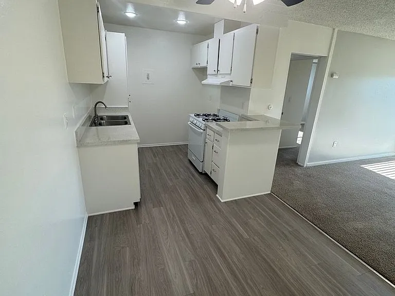 1219 N State College Blvd — Photo 22