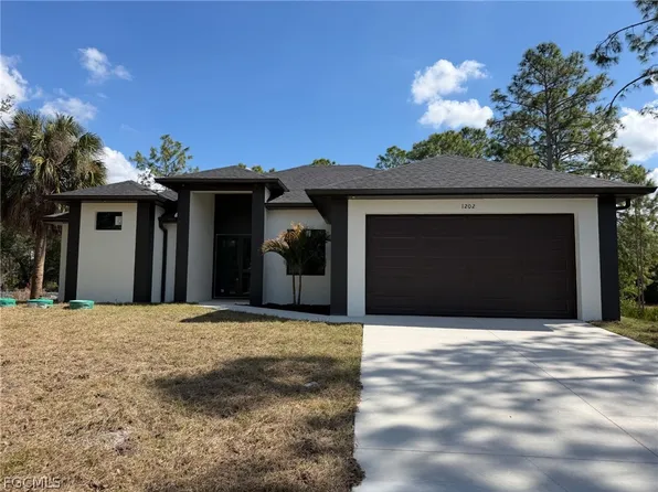 1202 Calvin Ave, Lehigh Acres, FL 33972