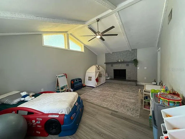2021 Valley Dr — Photo 23