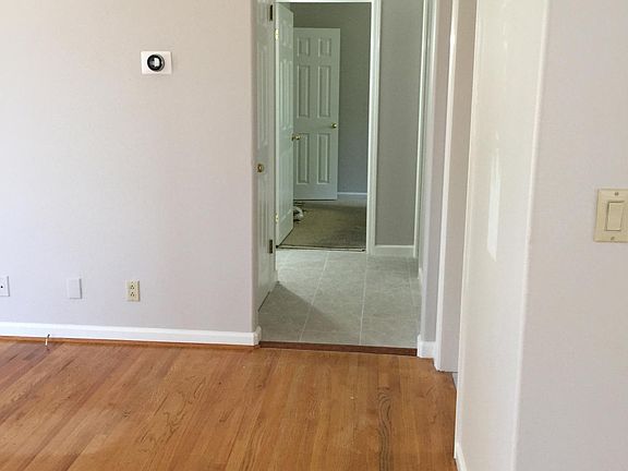 4th image of 4505 E Lavante St