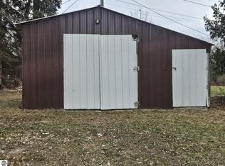 8050 W Gerardin St #11, Lake, MI 48632