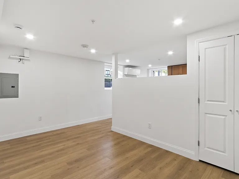 261 Bradley St #SB — Photo 6