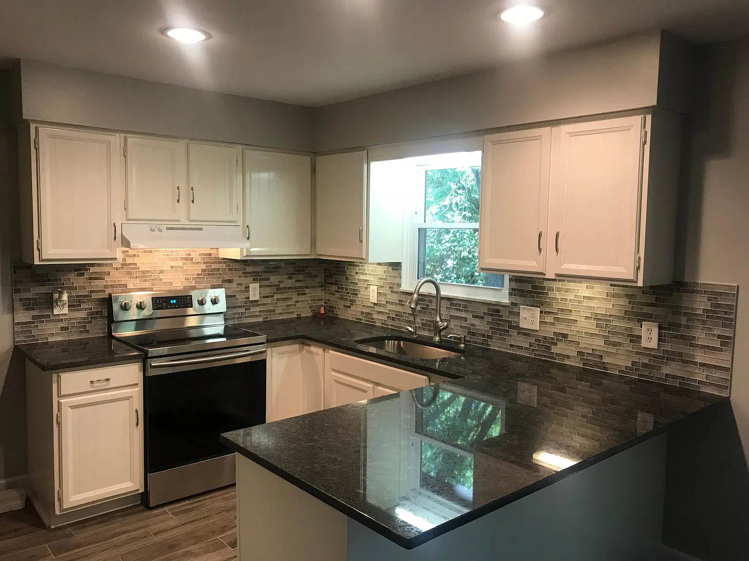 3 bed, 1232 sqft, $1,750 — Photo 4