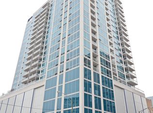 757 N Orleans St APT 1801, Chicago, IL 60654