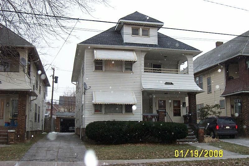 1st image of 2555 E 127th St
