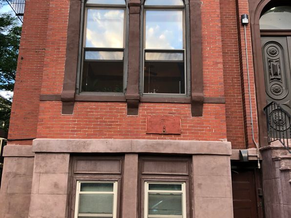14 Monument St APT 1
