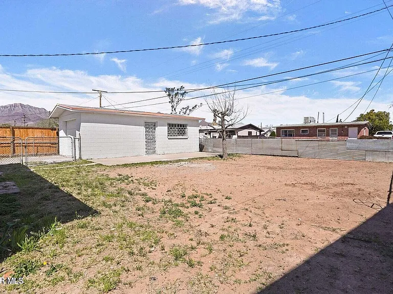 5021 Tetons Dr — Photo 21