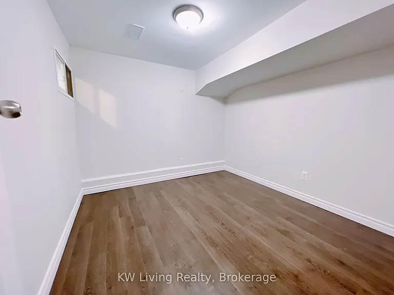2075 Warden Ave #66 — Photo 21