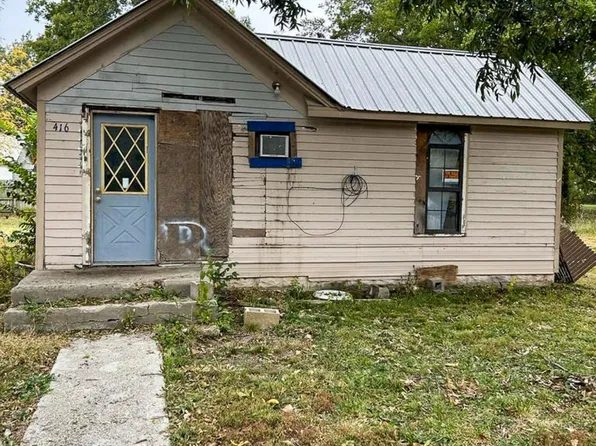 416 N 3rd St, Chetopa, KS 67336