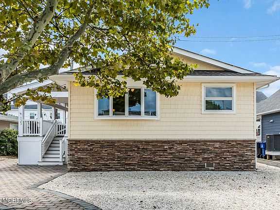 2nd image of 125 Ocean Bay Boulevard