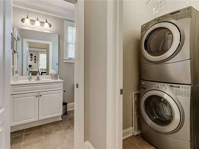 345 Chastain St SE — Photo 15