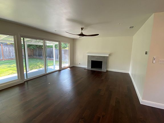 3rd image of 1258 Lynn Way