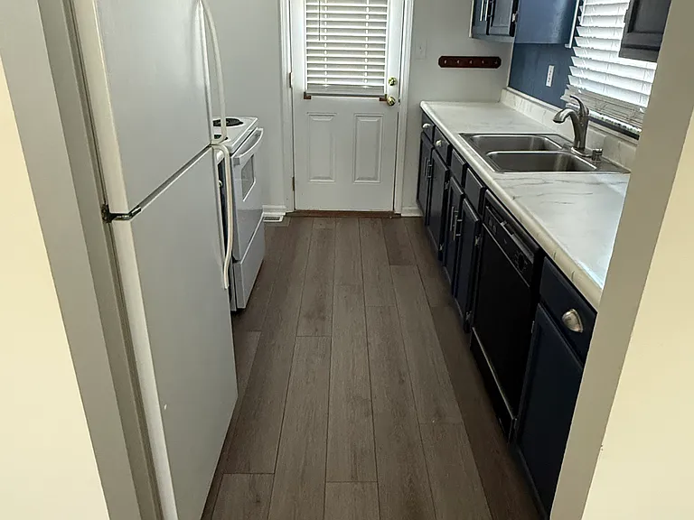 737 Lorene Cir #A — Photo 4