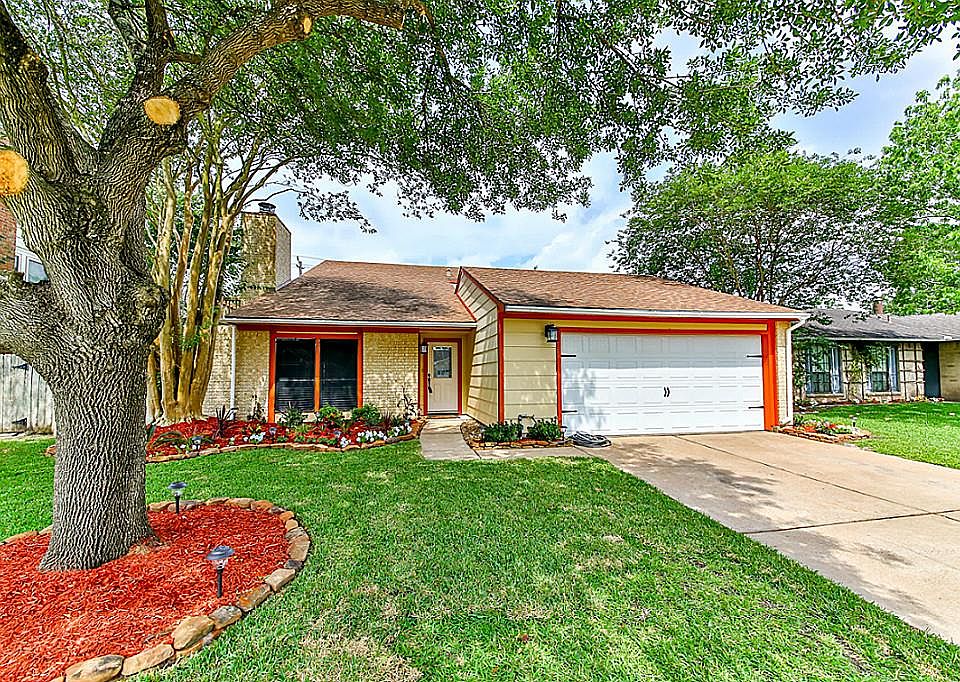 1st image of 617 Canyon Springs Dr