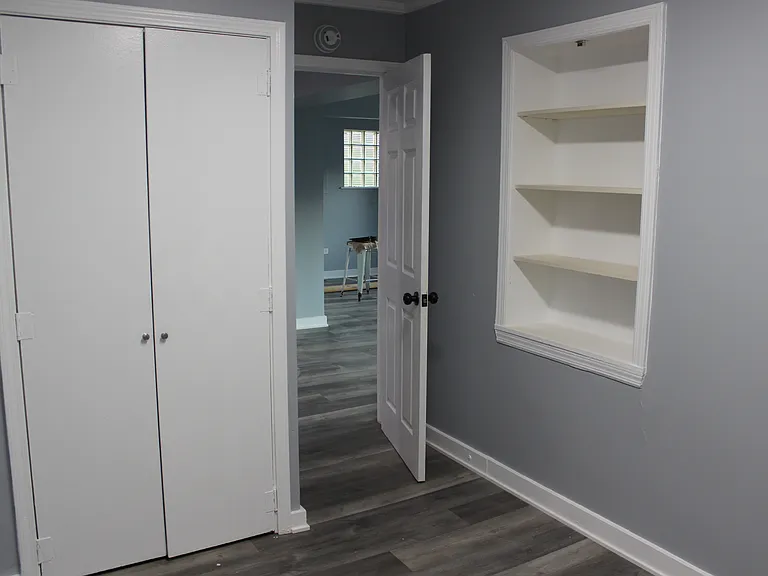8134 N Merrill St — Photo 12