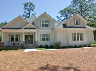 5 McFarland Rd, Pinehurst, NC 28374