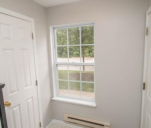 3rd image of 14930 Lenox Dr #530