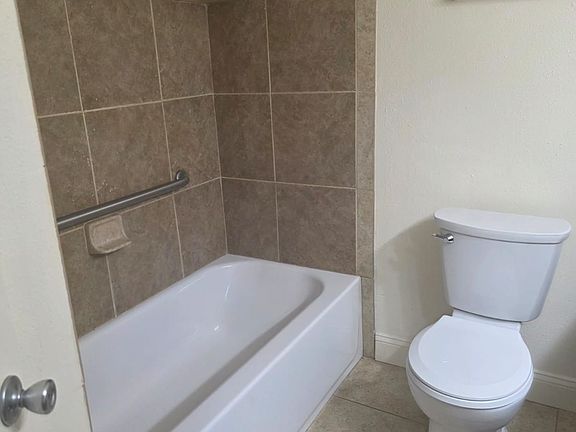 4th image of 1255 Ponce Island Dr APT 714