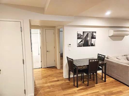 Rented by Lodger Corp | media 8