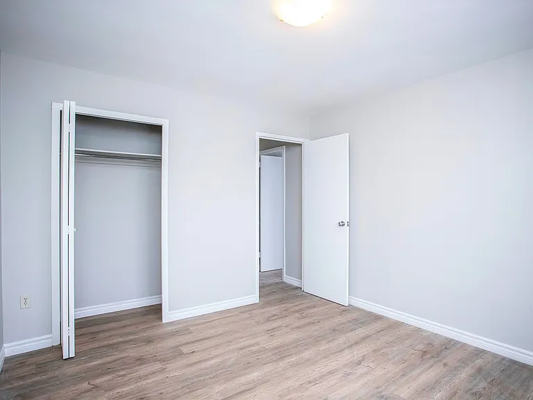 185 Berkshire Dr — Photo 9