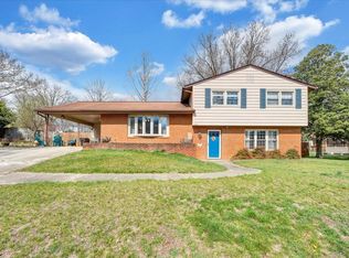 5431 Lakeland Dr, Roanoke, VA 24018