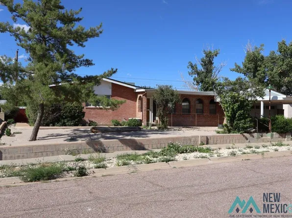 704 Austin Ave, Grants, NM 87020