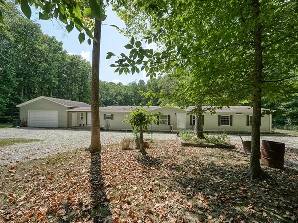 45 Butch Smith Ln, Byrdstown, TN 38549