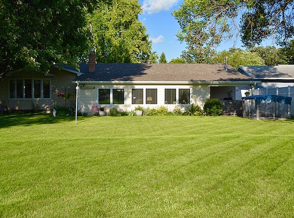 3rd image of 607 Kneale Ave S