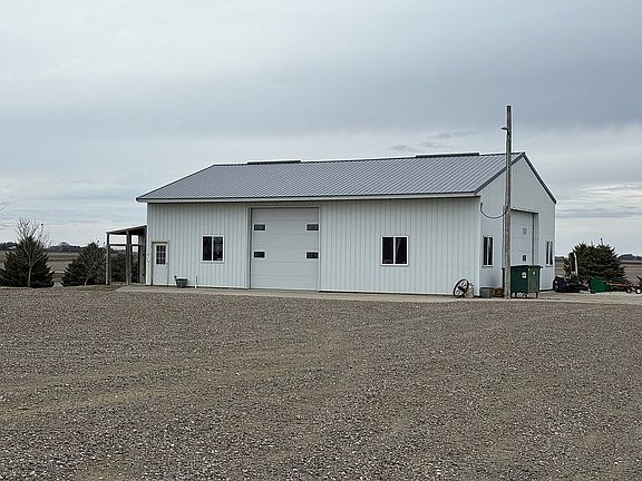 3rd image of 17371 220th St