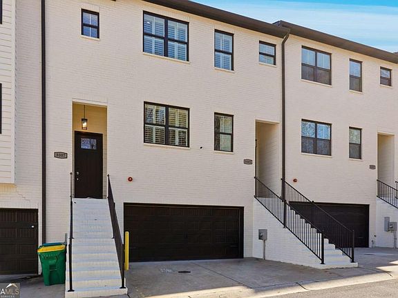 3rd image of 8005 Linfield Way