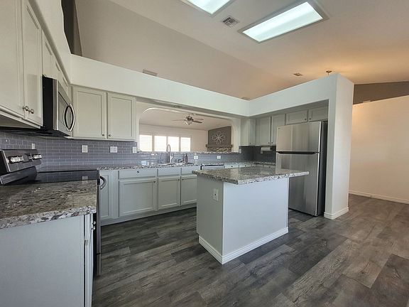 5th image of 2986 Ladera Dr