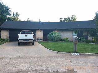 11712 NW 117th St, Yukon, OK 73099