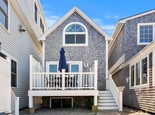 113 Perkins Cove Rd, Ogunquit, ME 03907