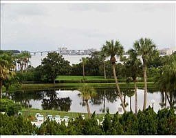 5th image of 220 Belleview Blvd APT 210