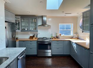 11 Landers St #3, Somerville, MA 02143