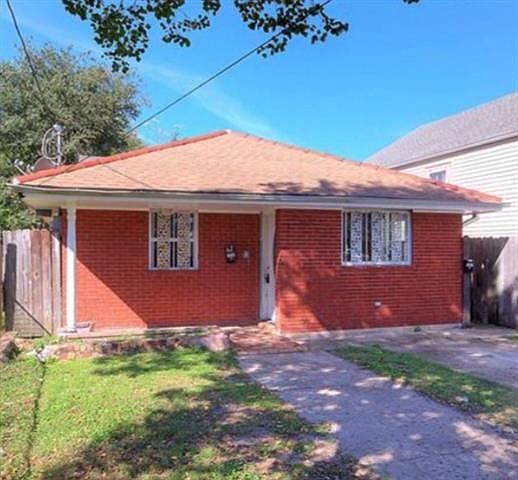 1st image of 2030 Mandeville St