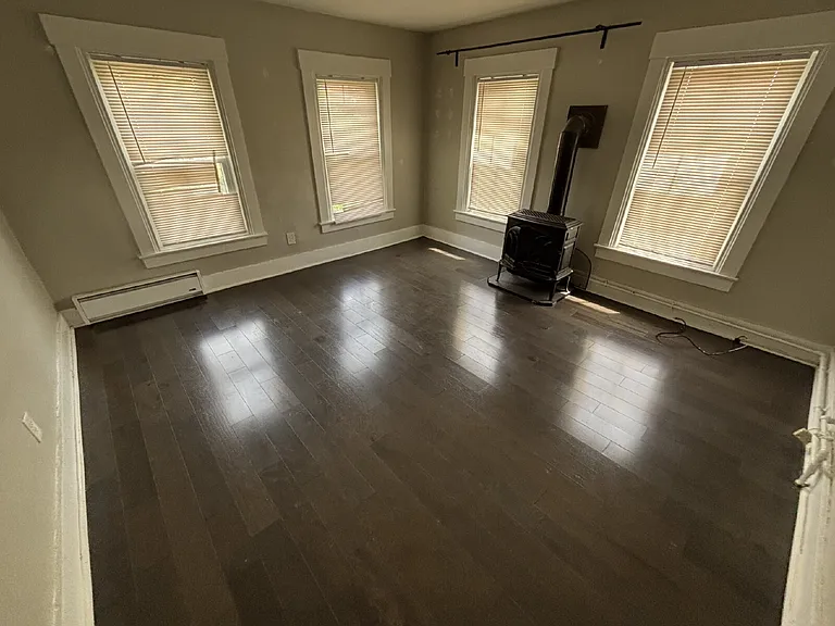 55B River St — Photo 5