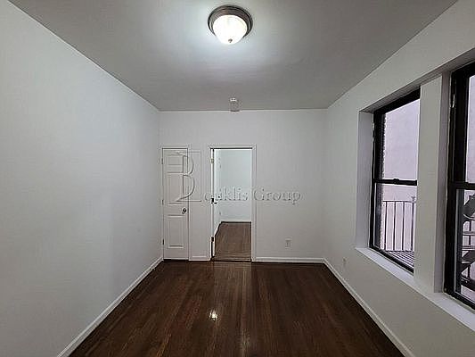 1st image of 2552 38th St APT 3C